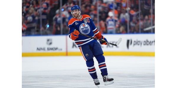 Edmonton Oilers överväger fortfarande en kontraktsförlängning för Connor McDavid